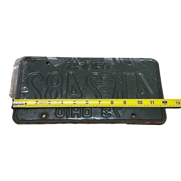Vintage Man Cave Ohio 1973 Truck Collectible License Plate Original Tag #4K 2472 - Picture 3 of 3